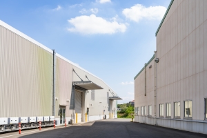 The Benefits of Waste Oil Heating Systems for Large Warehouses